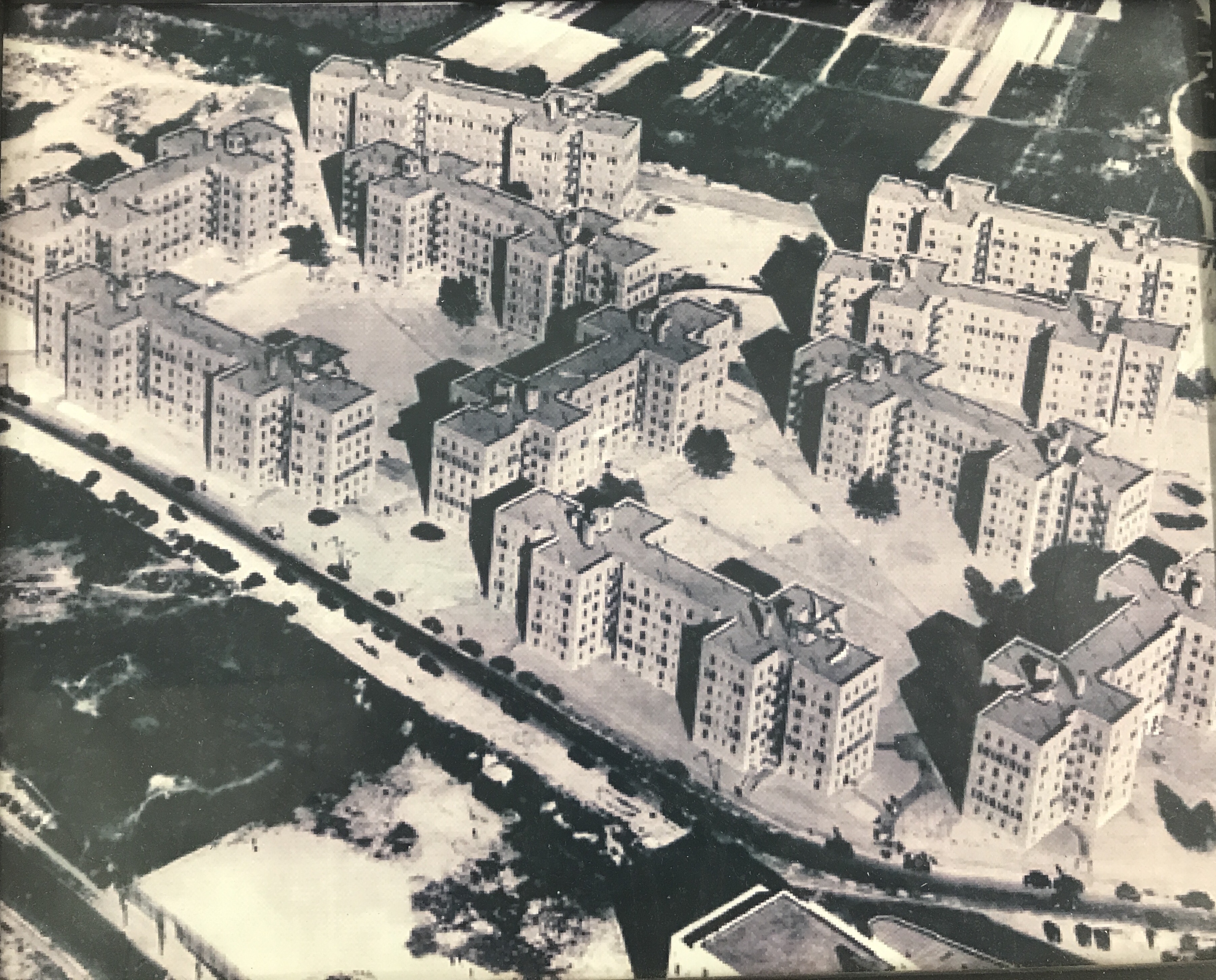 Boulevard Gardens in construction